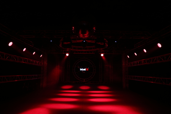 Illuminazione LED Par 19*10W RGBW 4in1 impermeabile DMX LED Par per festa o bar notturno sul palco