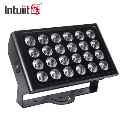8 la fase a pile del × 15W RGBW LED si accende con telecomando
