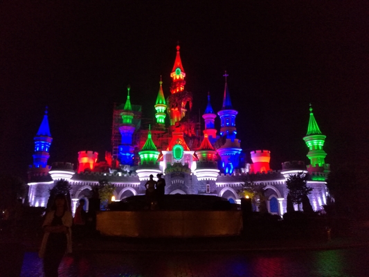 12x10w Led Waterproof Par Light RGBW 4 in 1 IP65 DMX512 Stage Wash Light Per il progetto Fantawild Cartoon Castle